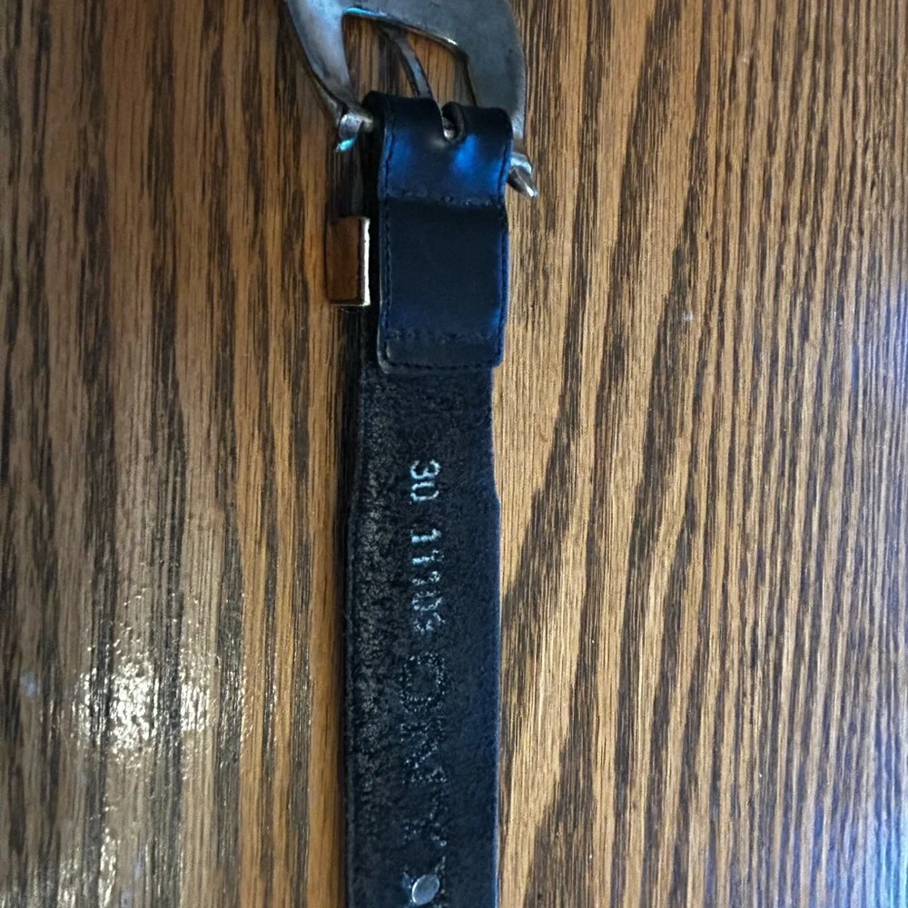 Onyx Women’s Vintage Midnight Black Leather Belt with Silver Details - Picture 6 of 11